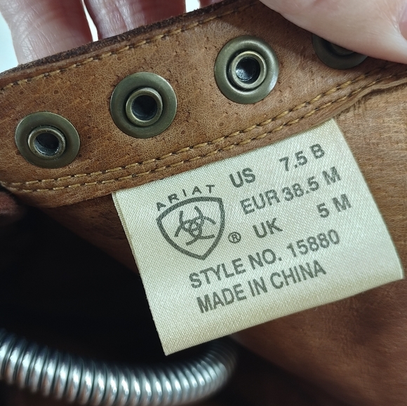 Ariat Brown Leather Lace Up Boots Heritage Roper Embossed - Picture 6 of 8